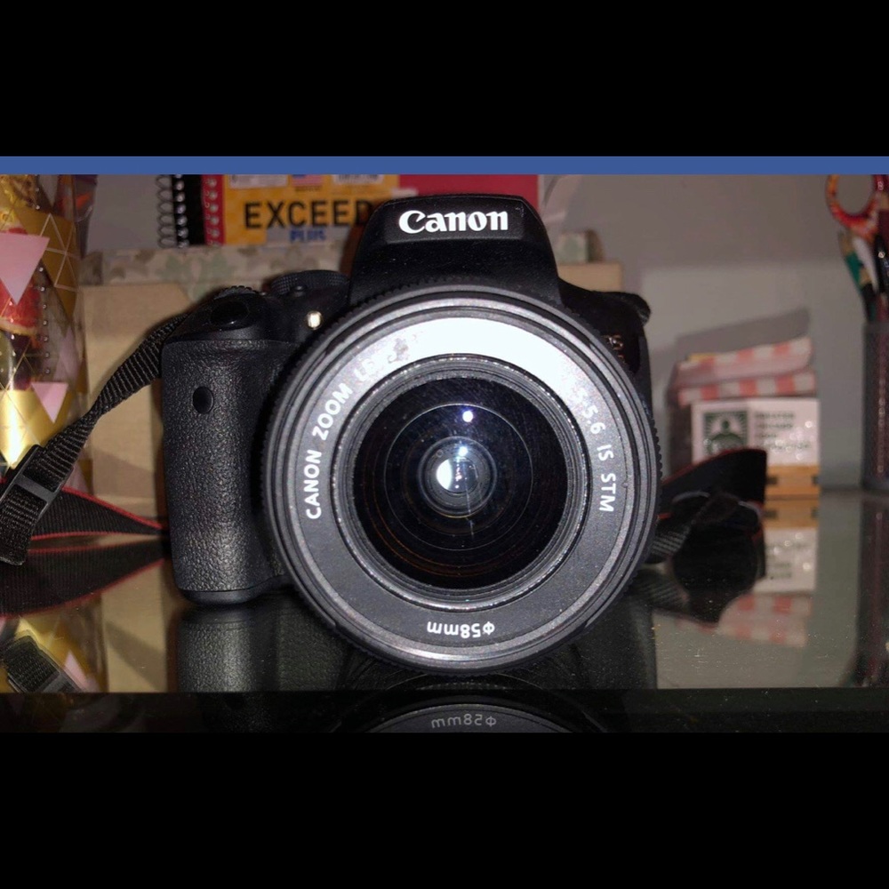 Canon T6i w/SD card and lens